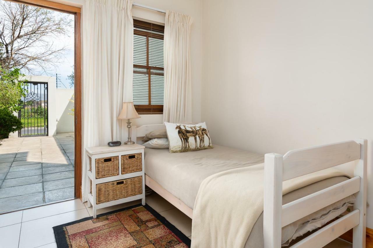 Thomson'S Accommodation Cape Town Exterior photo